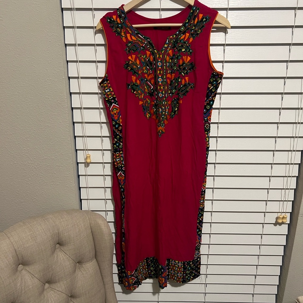 Red Embroidered Long Top Boho Western Vibrant Southwestern Santa Fe Slit Sides - Picture 10 of 10